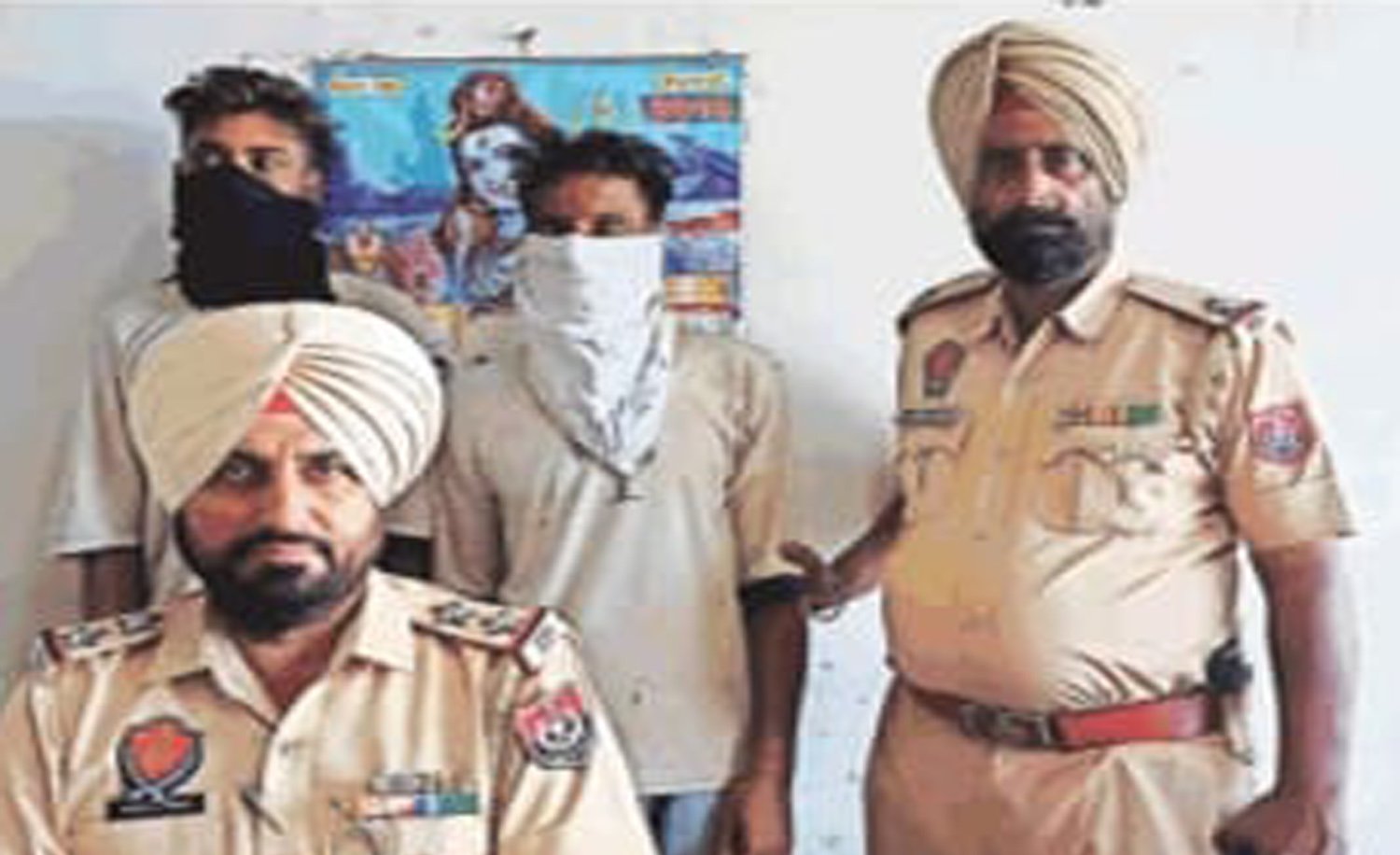 चोरी की  मोटरसाइकिल सहित 2 गिरफ्तार