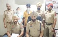 पुलिस ने महंत के यहां से चुराए गए लाखों रुपए के सोने और हीरे के आभूषणों के साथ 2 चोरों को गिरफ्तार किया है।