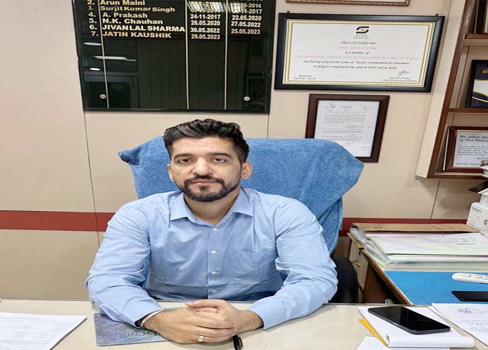 भारतीय स्टेट बैंक, सरहिंद के मुख्य प्रबंधक  ने कहा वरिष्ठ नागरिकों, महिलाओं और आम जनता के लिए कम ब्याज दरों पर विभिन्न योजनाएं शुरू की हैं