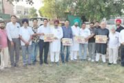 राम दशहरा कमेटी की ओर से आयोजित होने वाले दो दिवसीय कबड्‌डी टूर्नामेंट का पोस्टर जारी कर दिया गया है