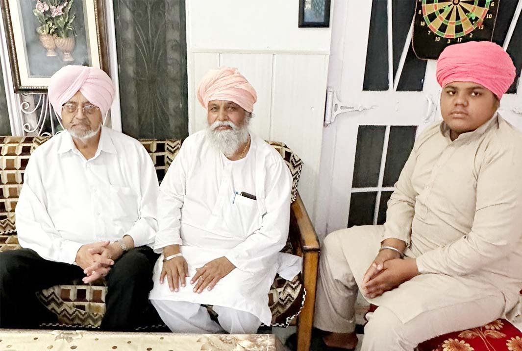डाॅ. सिकंदर सिंह ने डेरा बाबा बुद्ध दास जी का हाल पूछा और भगवान के चरणों में उनके ठीक होने की प्रार्थना  की.