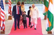 PM मोदी और जेडी वेंस की हुई मुलाकात, प्रधानमंत्री आवास में अमेरिकी उपराष्ट्रपति का गर्मजोशी से हुआ स्वागत