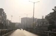 भीषण गर्मी पड़ रही है ,बच्चे व आम लोग घरों में दुबकने को मजबूर