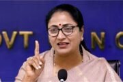 दिल्ली की मुख्यमंत्री रेखा गुप्ता को युवक ने मारा थप्पड़, बीजेपी ने जताई कड़ी नाराज़गी