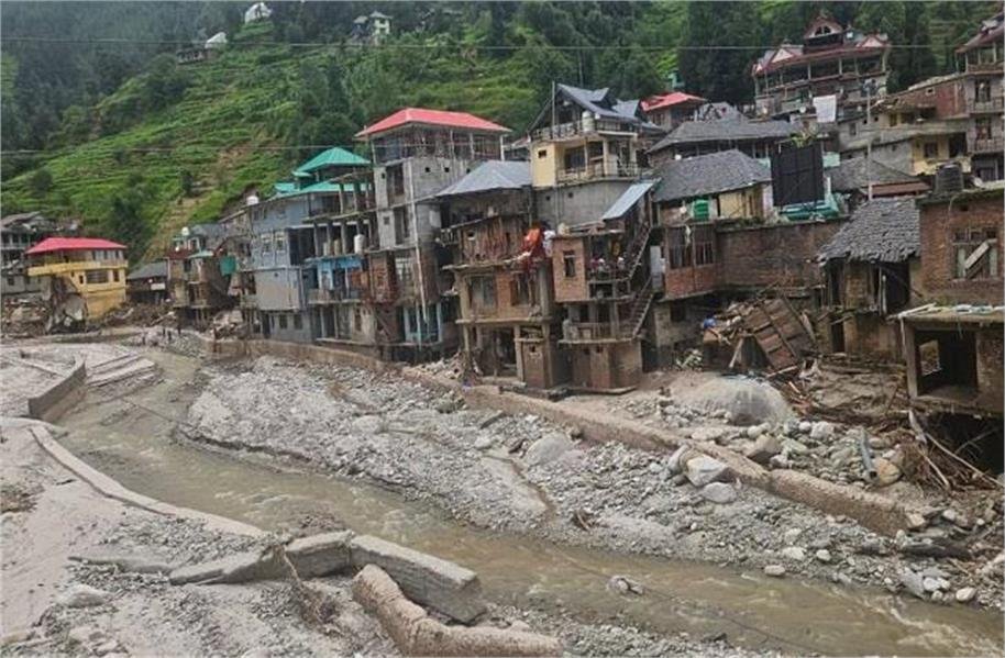 320 लोगों की मौत, 377 घायल... 3042 करोड़ रुपये की संपत्ति का हुआ नुकसान, मानसून ने एक बार फिर बरपाया कहर