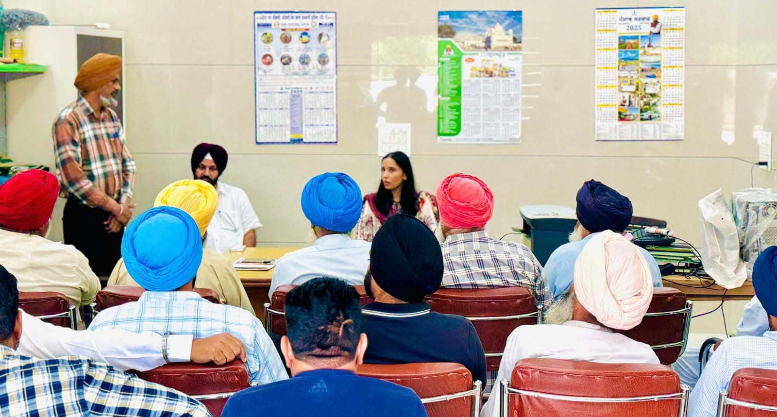 ਐਸ.ਡੀ.ਐਮ. ਹਰਵੀਰ ਕੌਰ ਨੇ ਪਰਾਲੀ ਦੀ ਸੁਚੱਜੀ ਸੰਭਾਲ ਲਈ ਕਿਸਾਨਾਂ ਨੂੰ ਖੇਤੀ ਮਸ਼ੀਨਰੀ ਦੀ ਵੱਧ ਤੋਂ ਵੱਧ ਵਰਤੋਂ ਕਰਨ ਲਈ ਕੀਤਾ ਪ੍ਰੇਰਿਤ