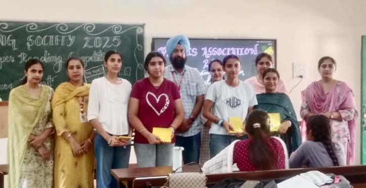 ਮਾਤਾ ਗੁਜਰੀ ਕਾਲਜ ਦੇ ਫ਼ਿਜ਼ਿਕਸ ਵਿਭਾਗ ਨੇ ਕਰਵਾਏ ਰਚਨਾਤਮਕ ਮੁਕਾਬਲੇ