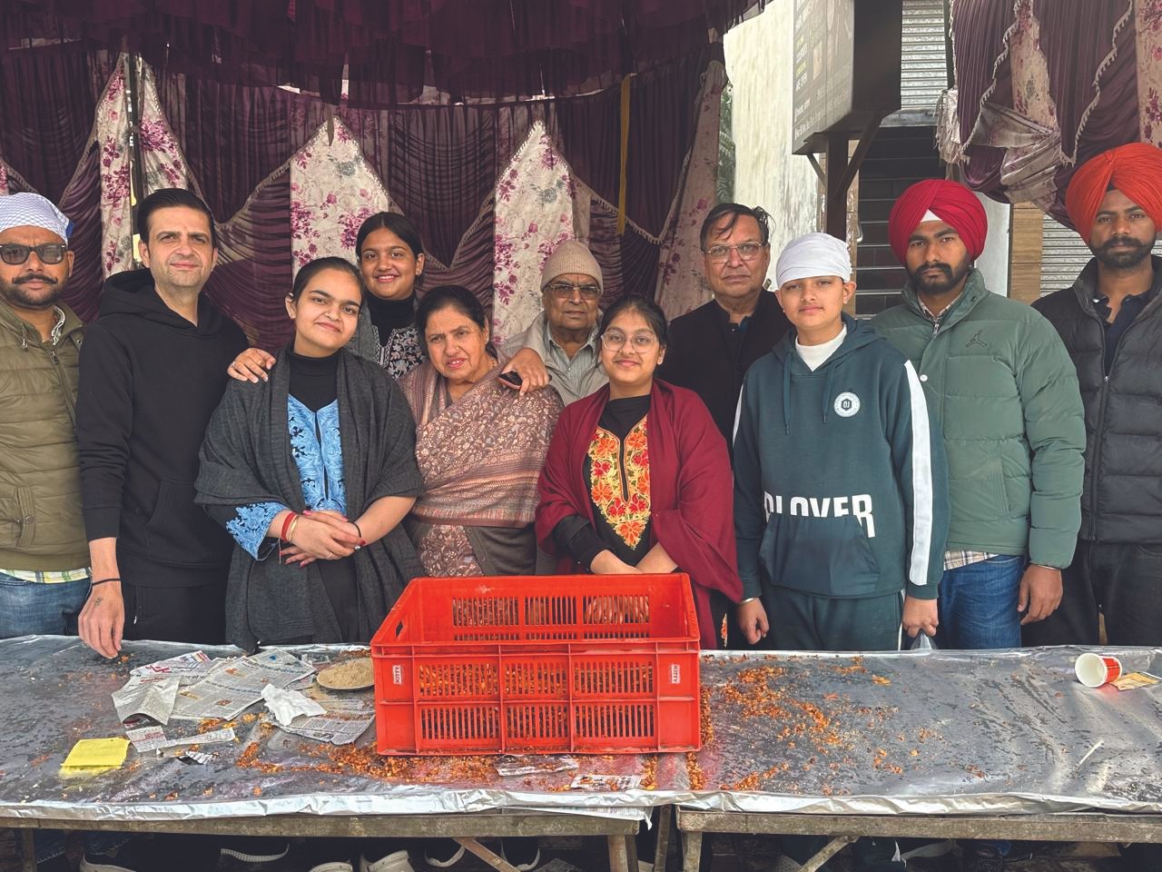 ਮੈਂਗੀ ਪਰਿਵਾਰ ਵਲੋਂ ਸ਼ਹੀਦੀ ਸਭਾ ਦੌਰਾਨ 3 ਰੋਜ਼ਾ ਲੰਗਰ ਲਗਾਇਆ ਗਿਆ।