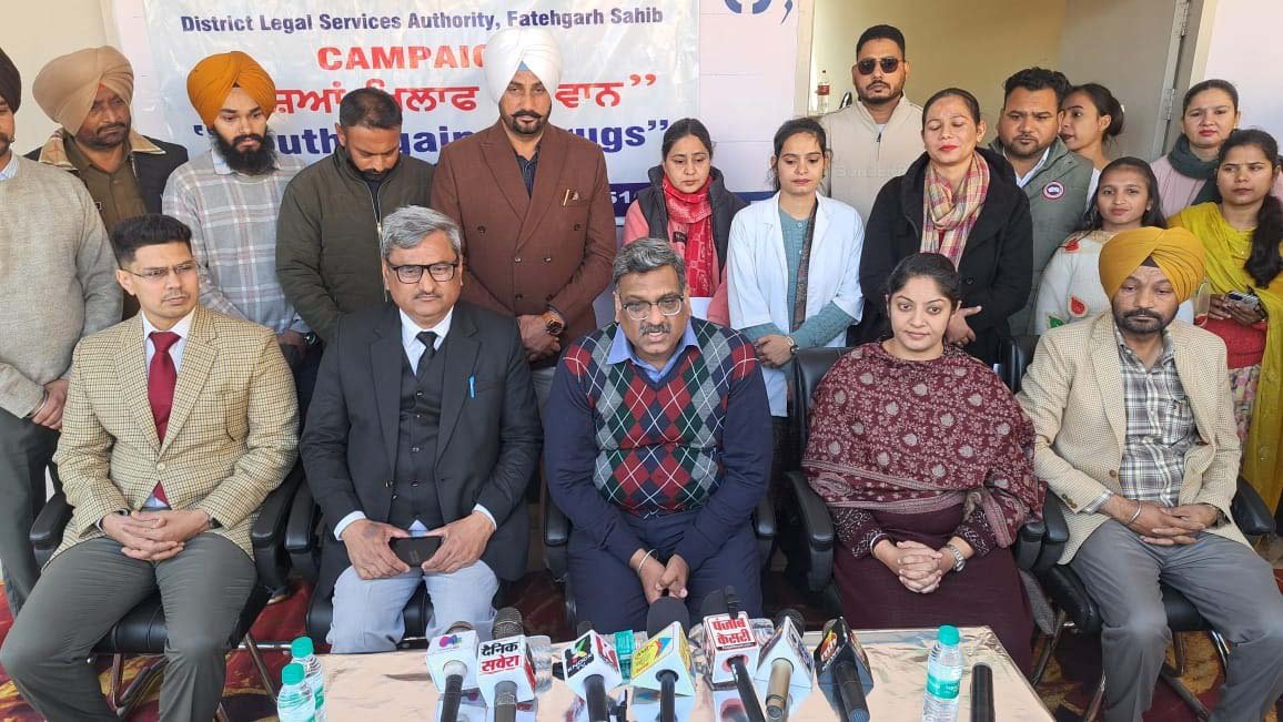 ਜ਼ਿਲ੍ਹਾ ਤੇ ਸੈਸ਼ਨ ਜੱਜ ਅਰੁਣ ਗੁਪਤਾ ਵੱਲੋਂ ਫਤਹਿਗੜ੍ਹ ਸਾਹਿਬ ਤੋਂ ਜ਼ਿਲ੍ਹਾ ਪੱਧਰੀ 